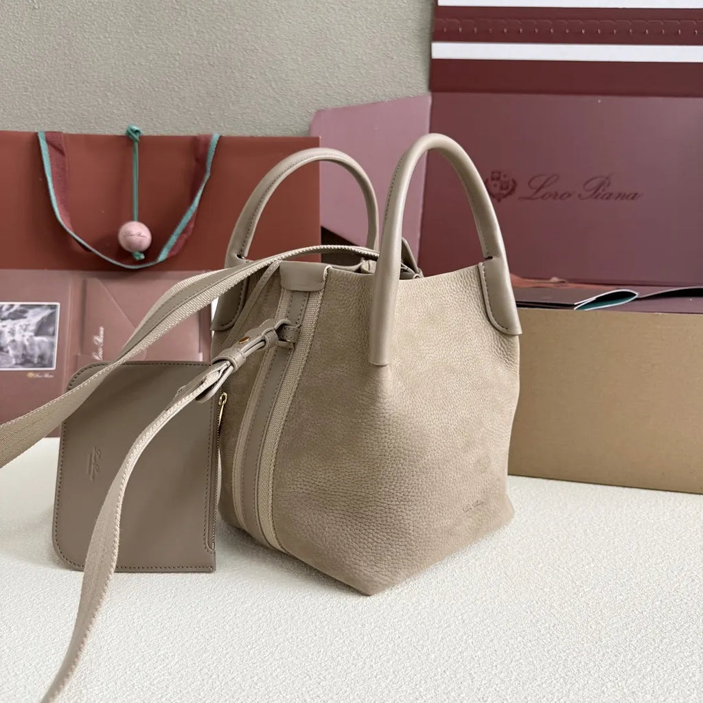 Loro Piana Beige Leather Bucket Bag - Hình 3