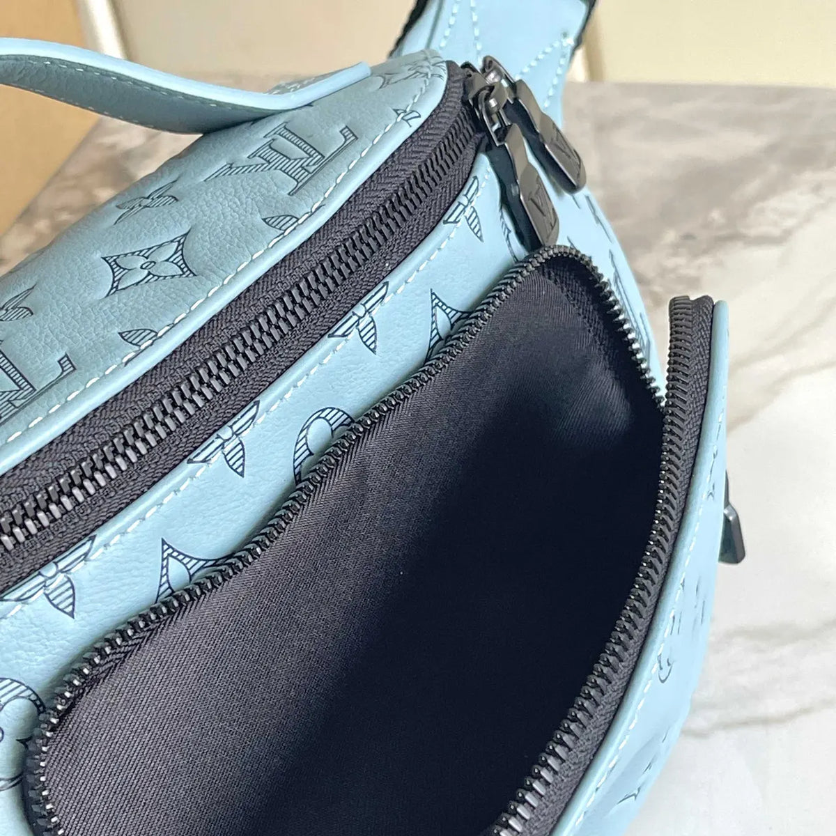 LV Sky Blue Bum Bag - Hình 5