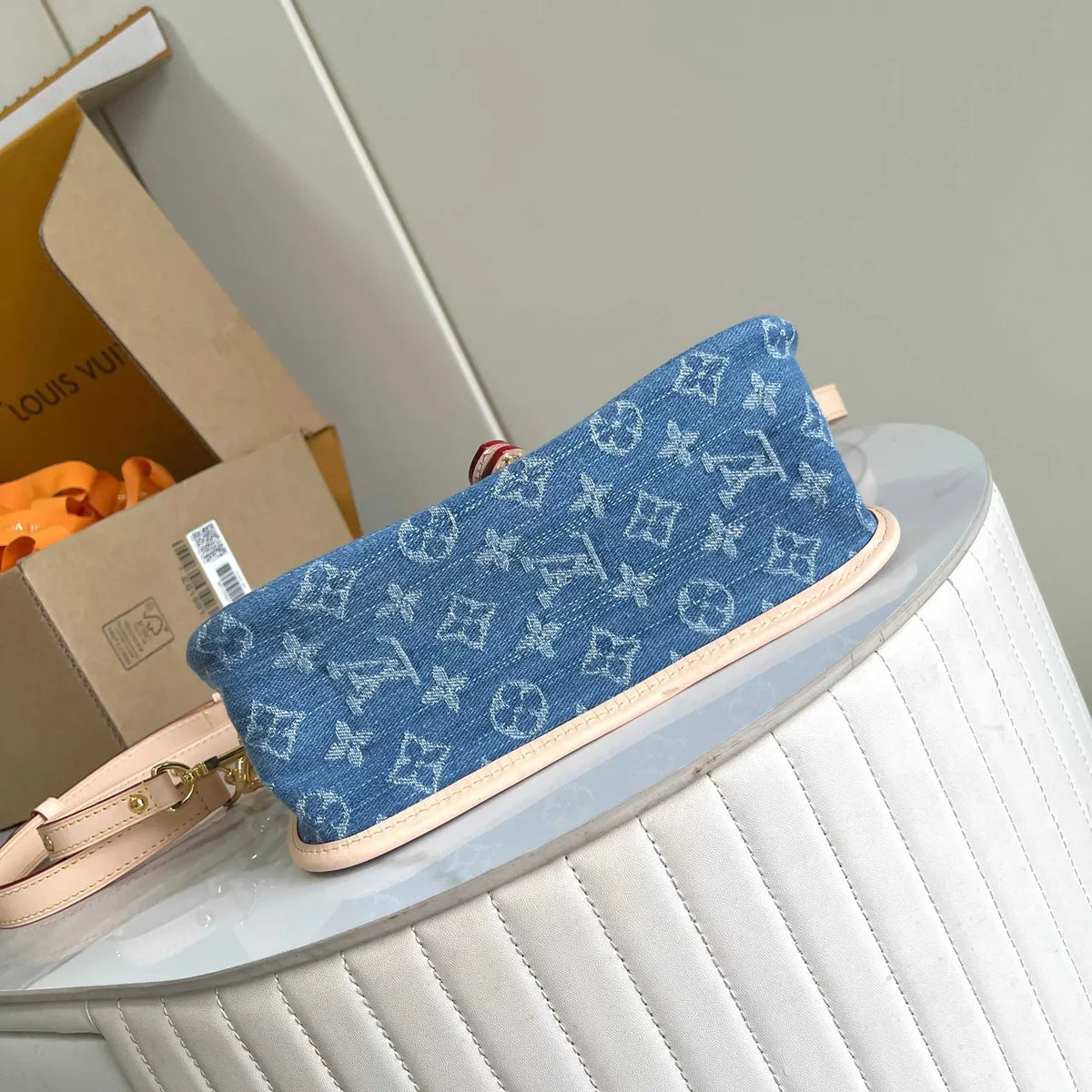 Louis Vuitton Denim Satchel - Hình 3