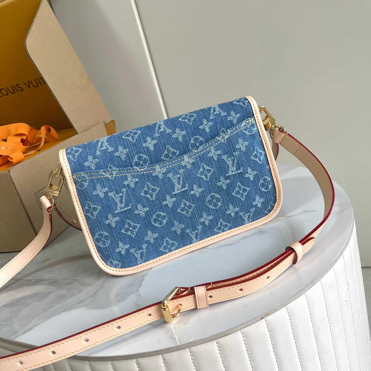 Louis Vuitton Denim Satchel - Hình 2