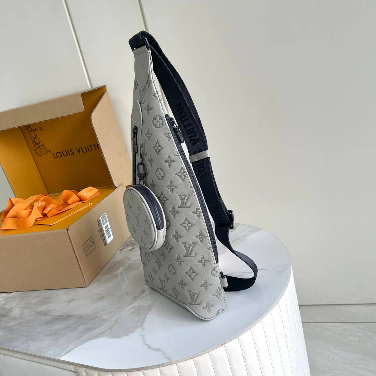 LV Gray Monogram Sling Bag - Hình 2