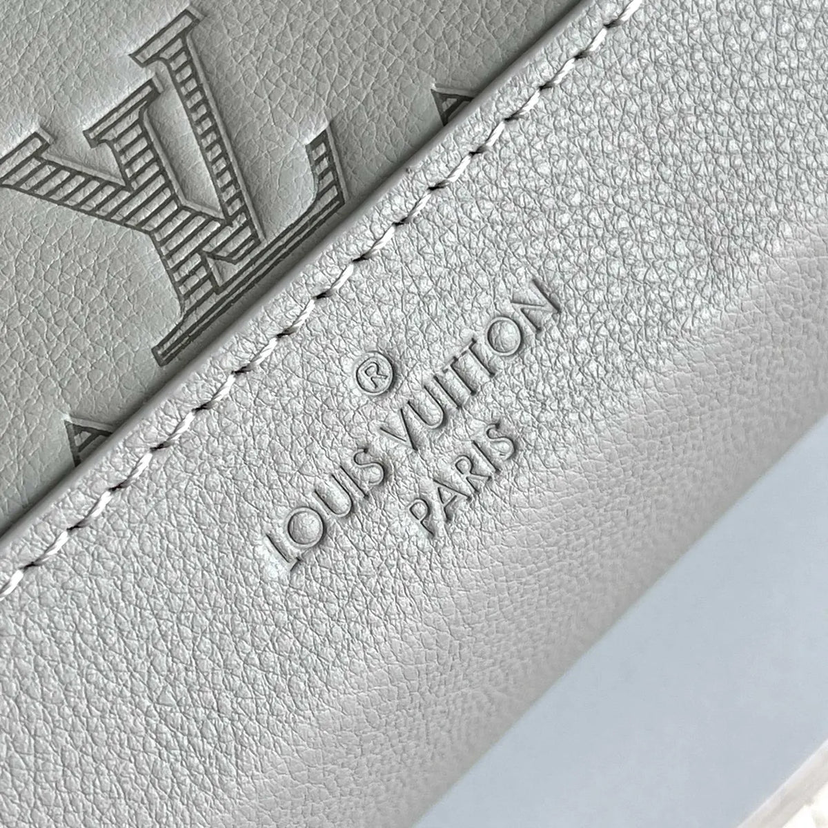 LV Gray Monogram Sling Bag - Hình 4