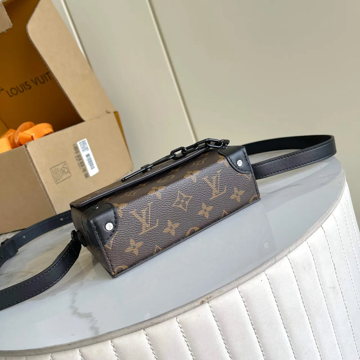LV Monogram Trunk Clutch brown - Hình 2