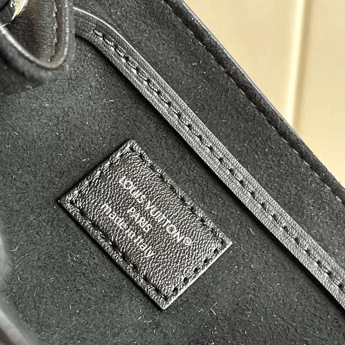 LV Black Leather Chain Backpack - Hình 7