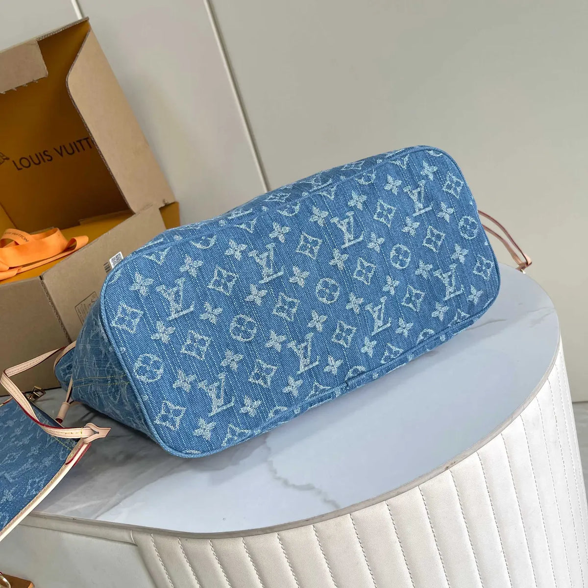 LV Denim OnTheGo Tote - Hình 3