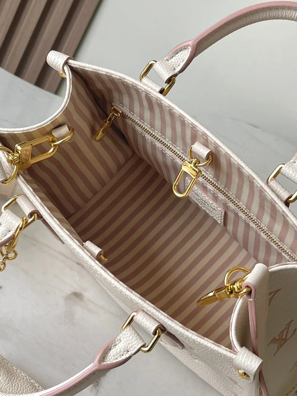 LV Cream Empreinte Pink Bag - Hình 8