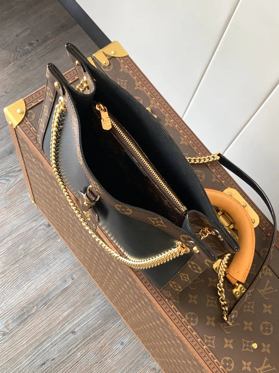 LV Black Leather Monogram - Hình 4