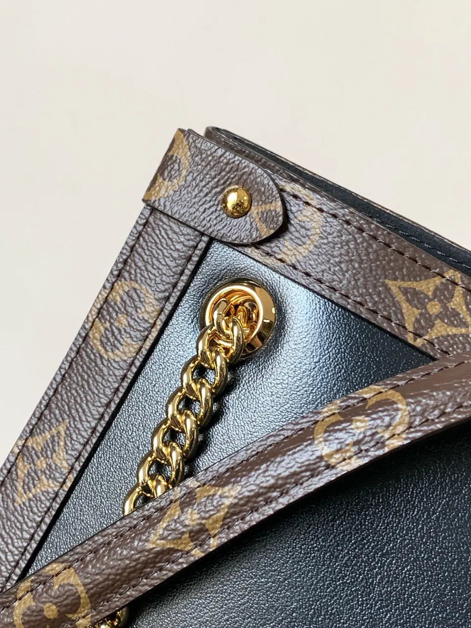 LV Black Leather Monogram - Hình 3