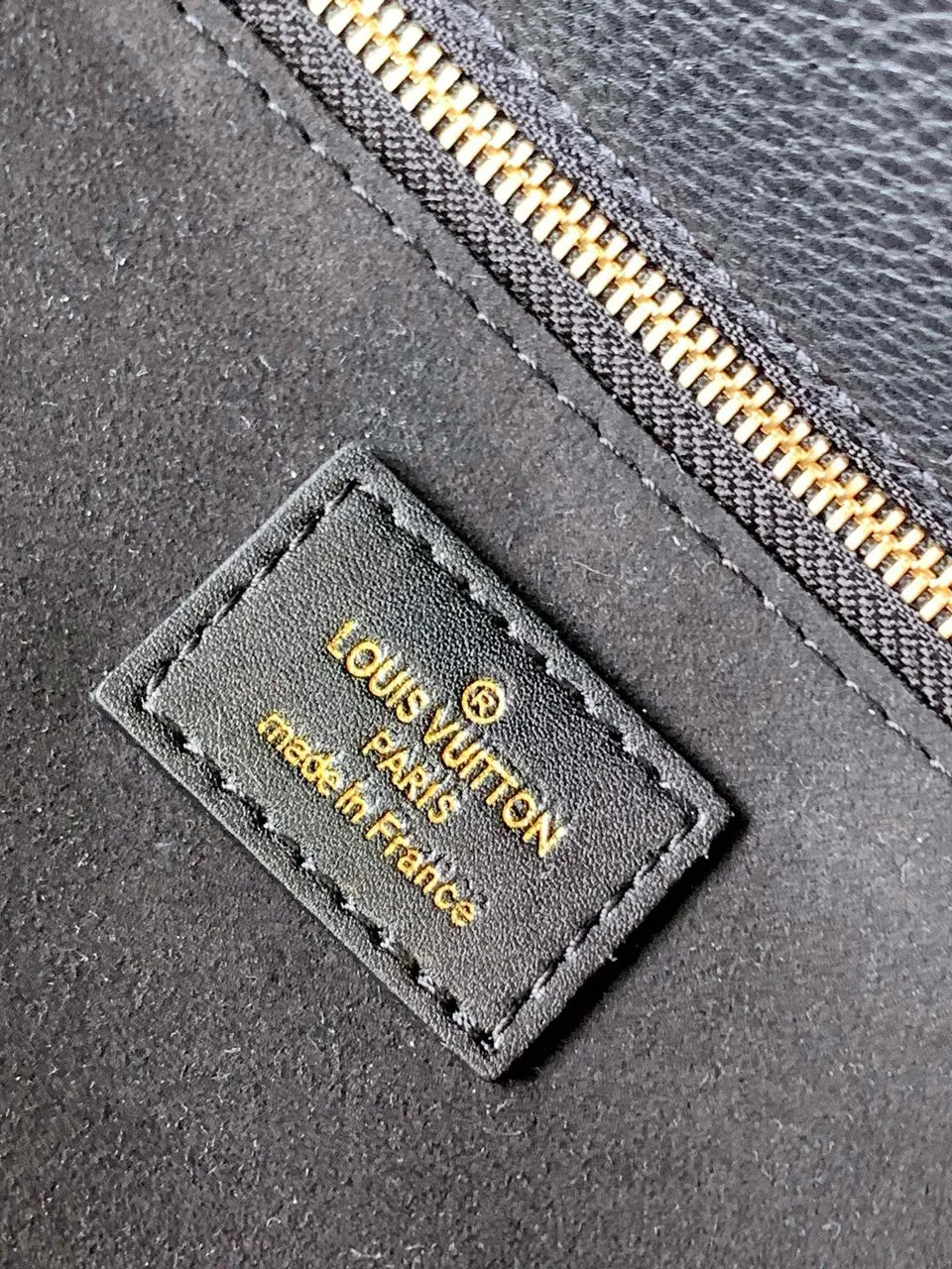 Louis Vuitton Lockme Tote - Hình 5