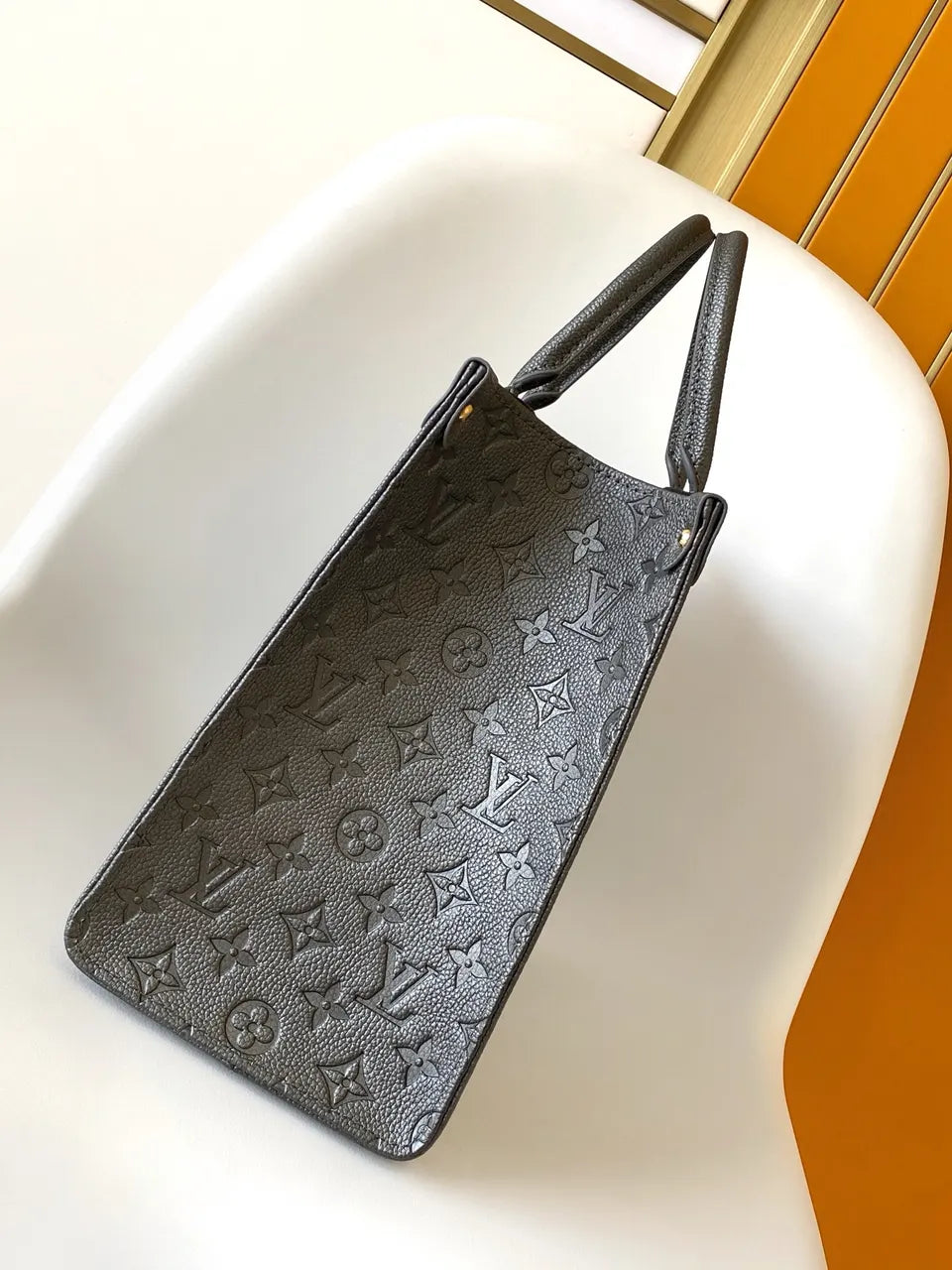 Louis Vuitton Gray Embossed - Hình 8