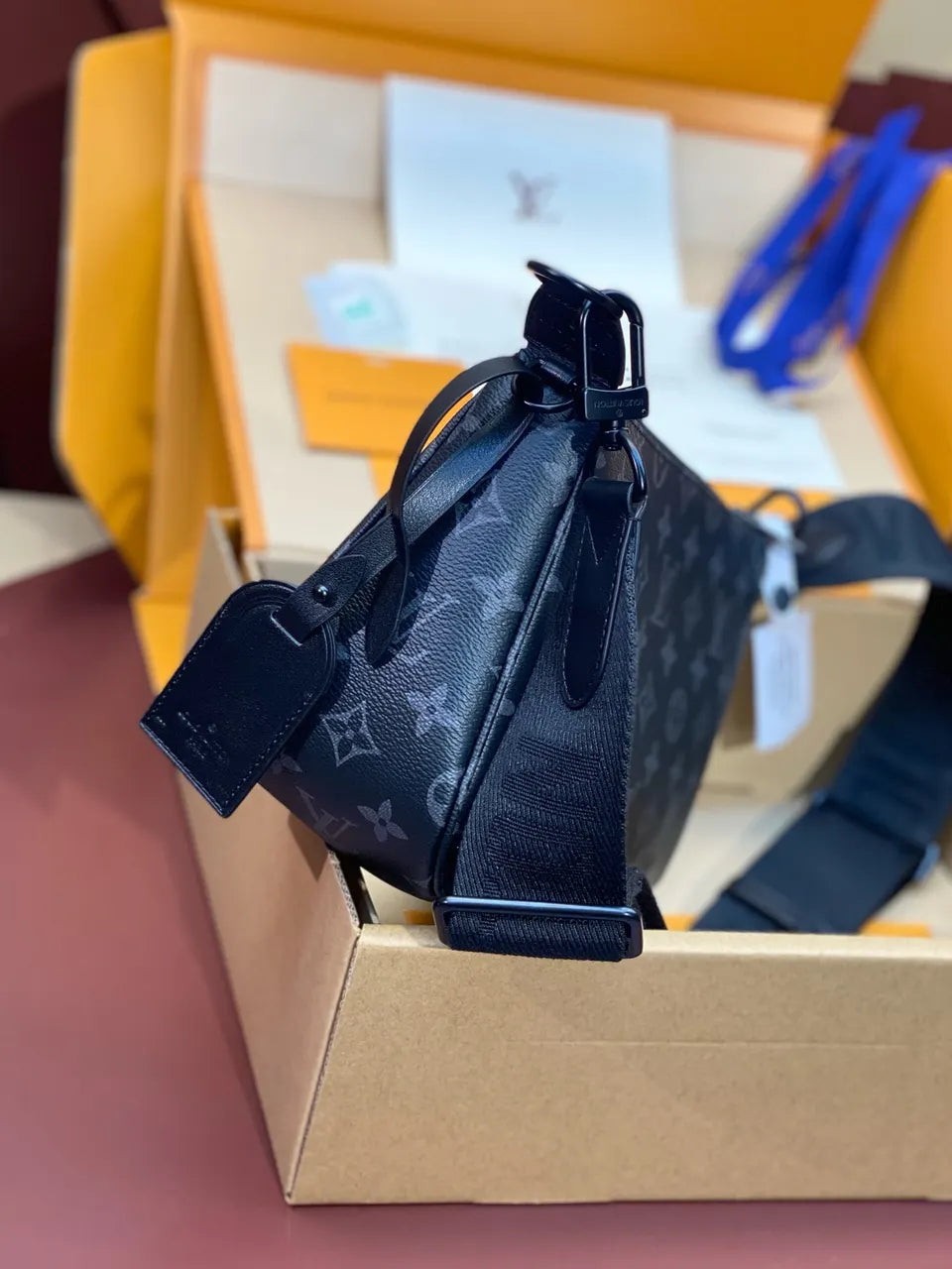 Louis Vuitton Danube PM - Hình 3