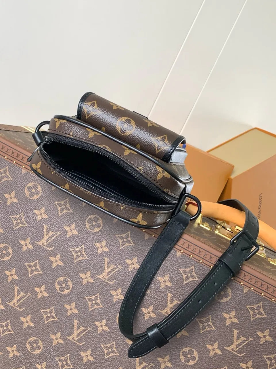 Louis Vuitton Monogram Macassar Reporter PM - Hình 2