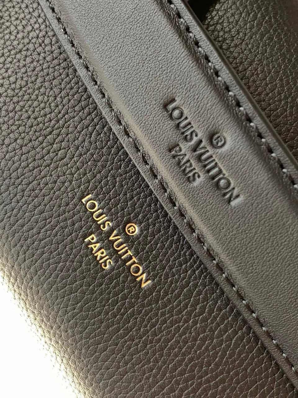 Louis Vuitton Black Leather Soft Trunk - Hình 2