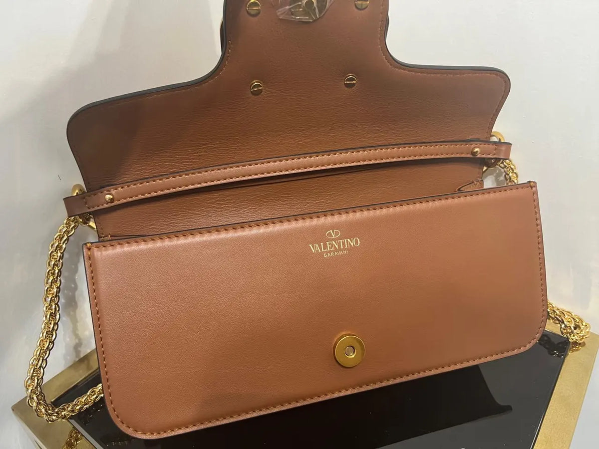 Valentino Caramel VLogo Bag gold - Hình 7