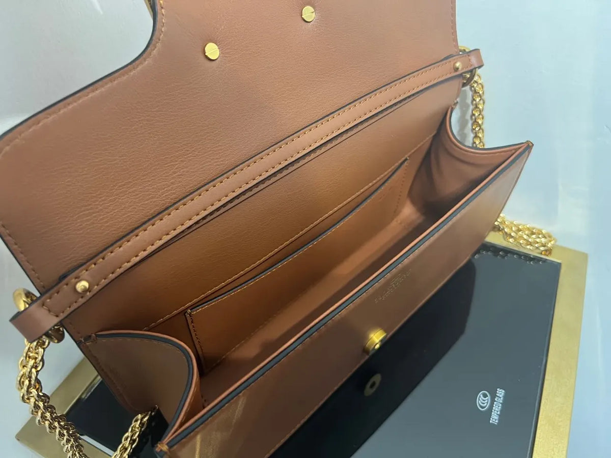 Valentino Caramel VLogo Bag gold - Hình 8