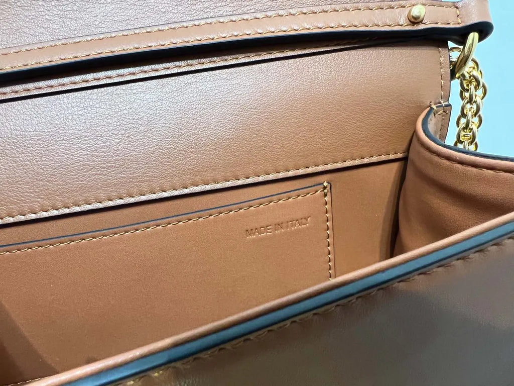 Valentino Caramel VLogo Bag gold - Hình 9