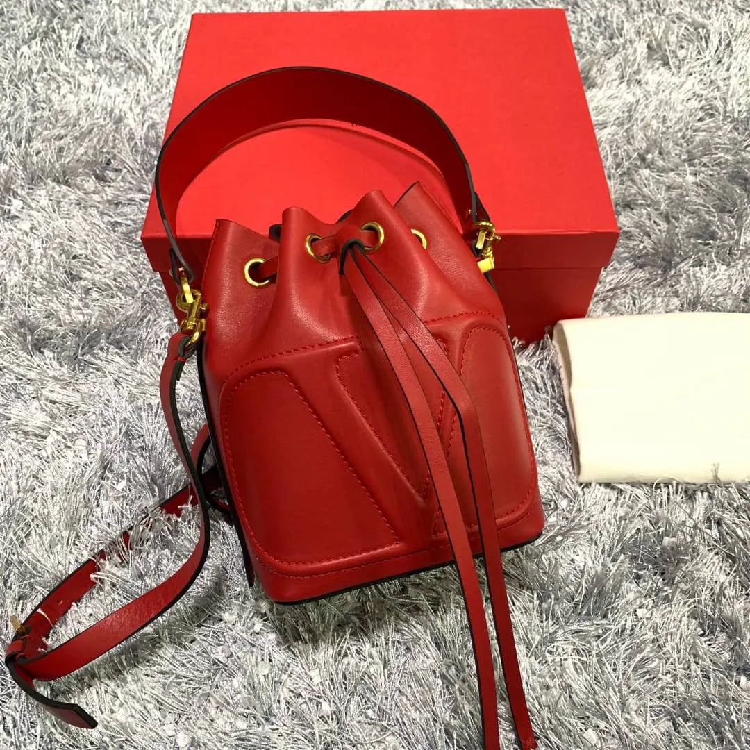 Valentino Red Bucket Bag - Hình 2