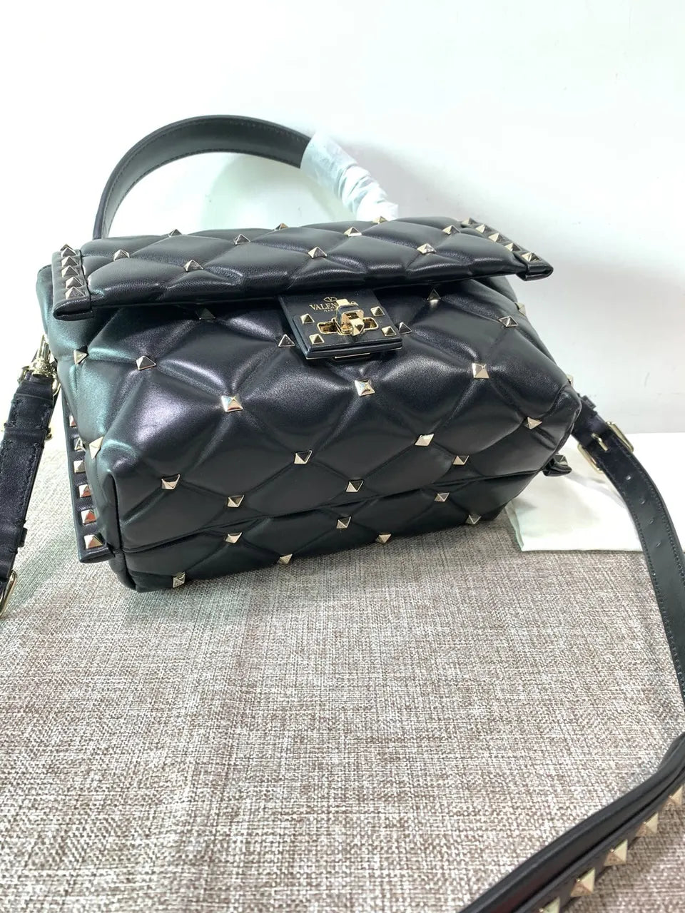 Valentino Stud Sign Black Bag - Hình 4
