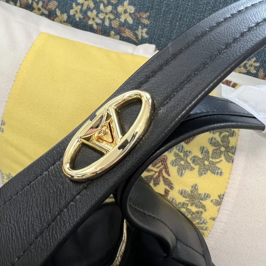 Valentino Black Leather Hobo - Hình 3