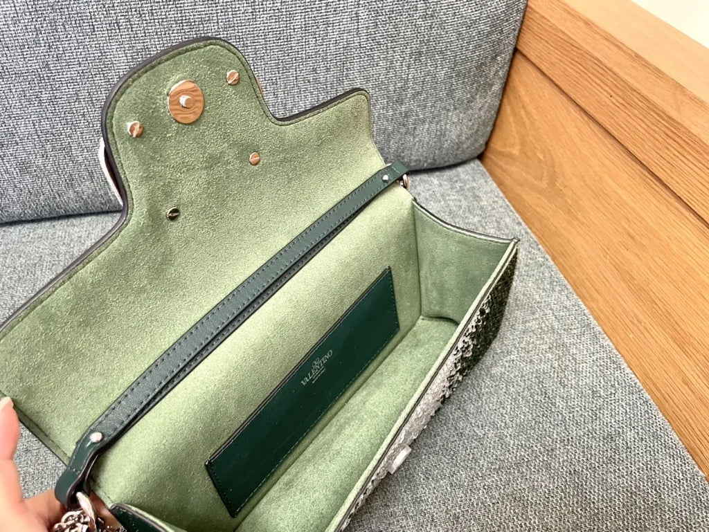 garavani Valentino Green Crystal Bag - Hình 6