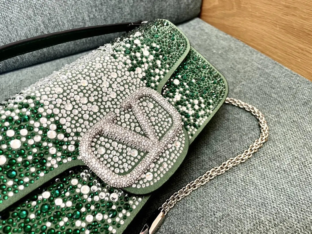 garavani Valentino Green Crystal Bag - Hình 2