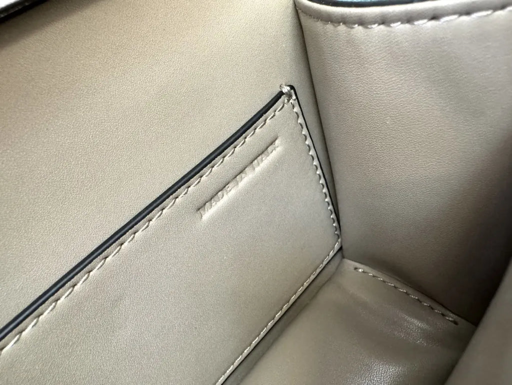 vlogo Valentino Silver Metallic Bag - Hình 8