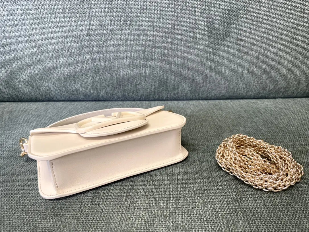 Valentino Off-White One Stud Bag - Hình 4