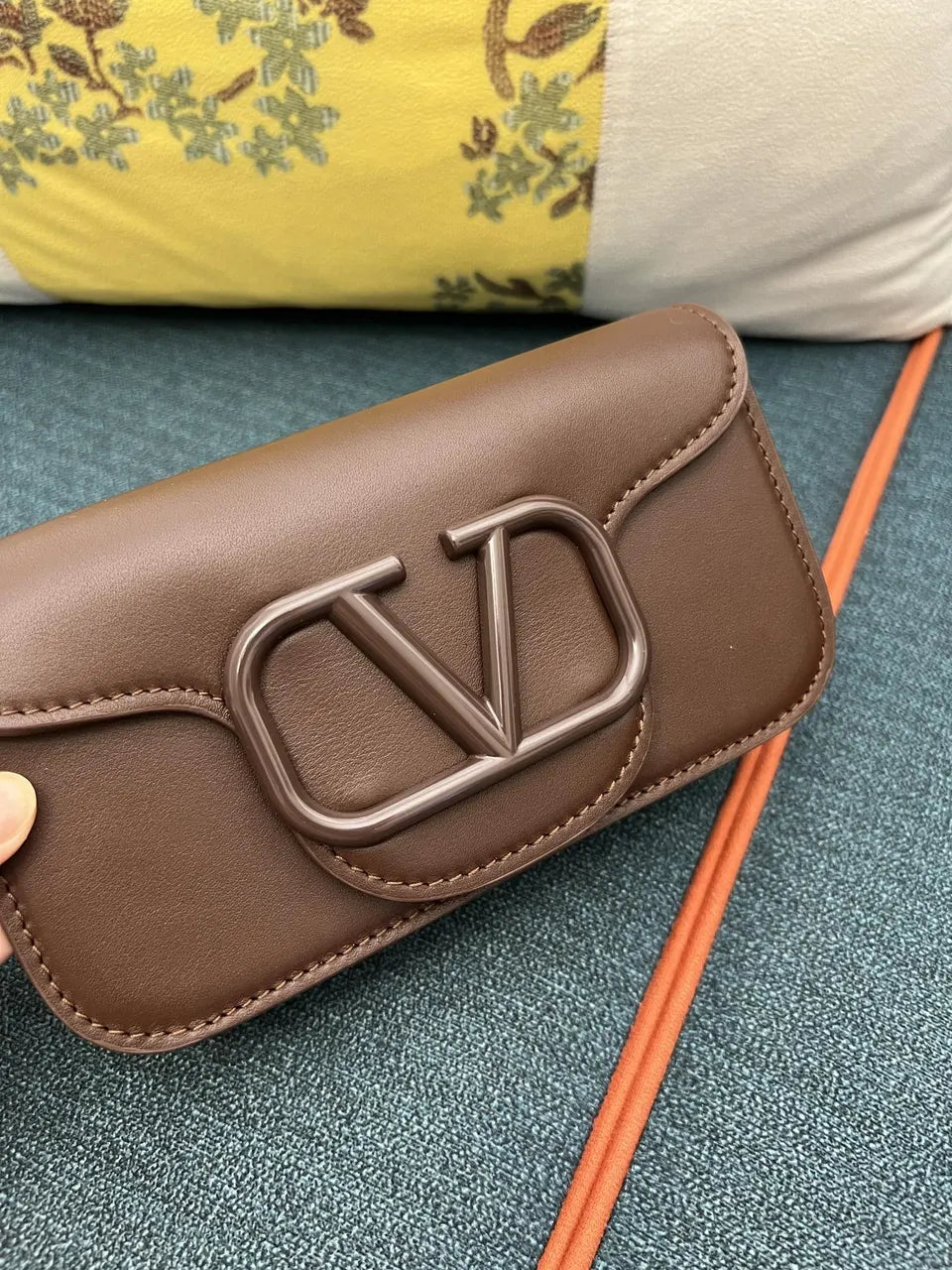 Valentino Brown Toile Iconographe Bag - Hình 4