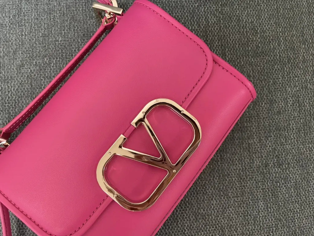 Valentino Fuchsia Crossbody Bag - Hình 5