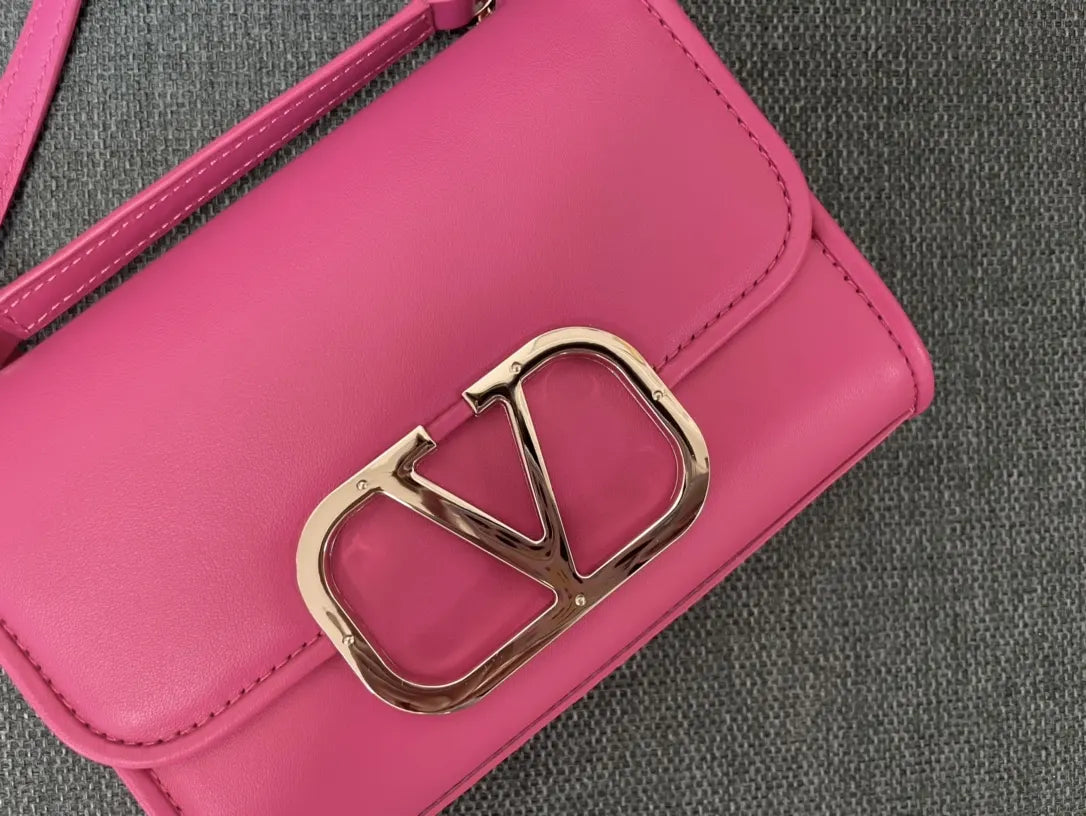 Valentino Fuchsia Crossbody Bag - Hình 6