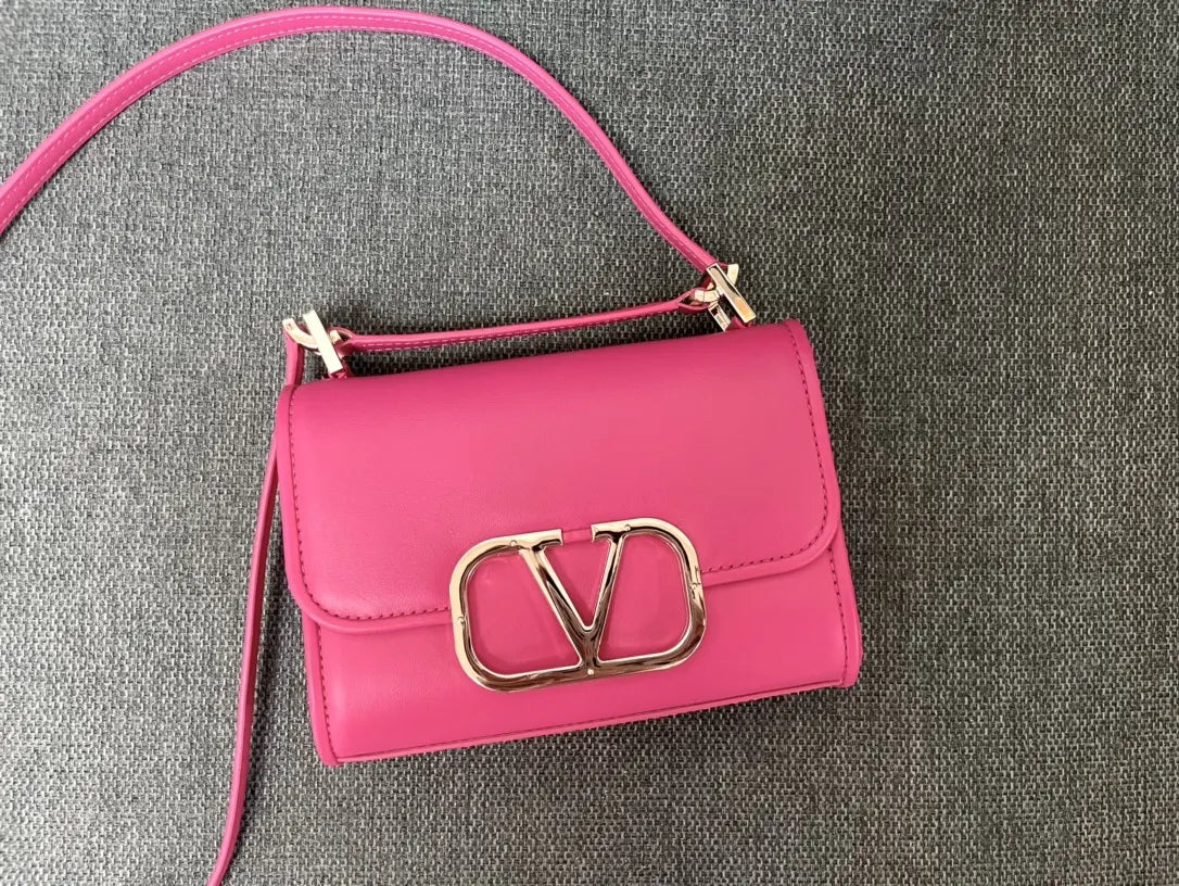 Valentino Fuchsia Crossbody Bag - Hình 2
