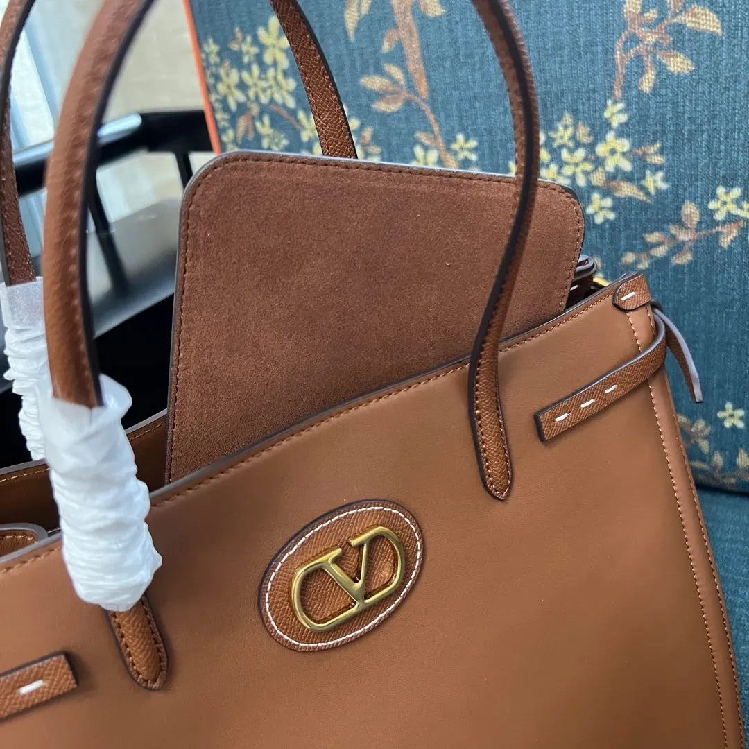 Valentino Caramel Shopper Bag - Hình 8
