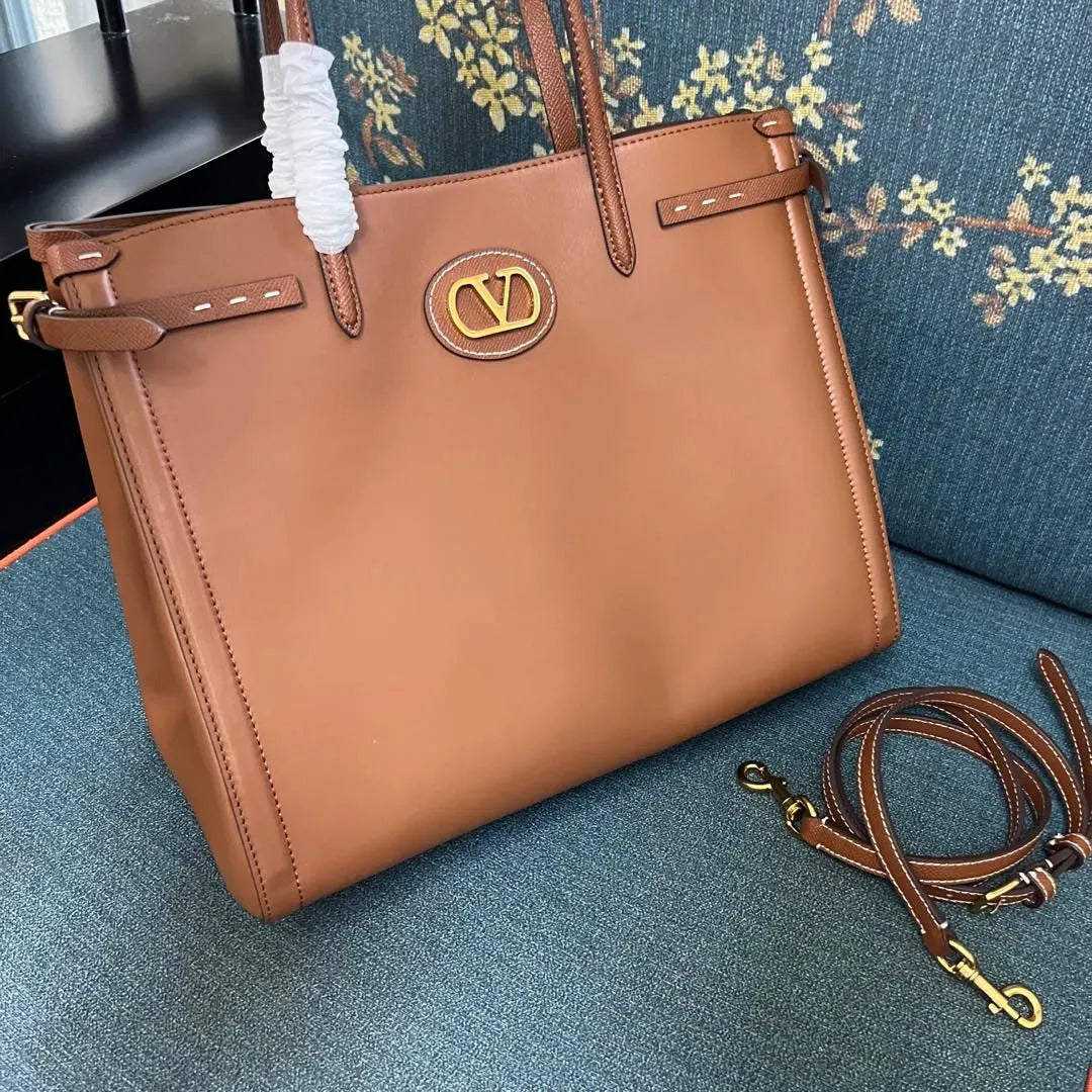 Valentino Caramel Shopper Bag - Hình 2