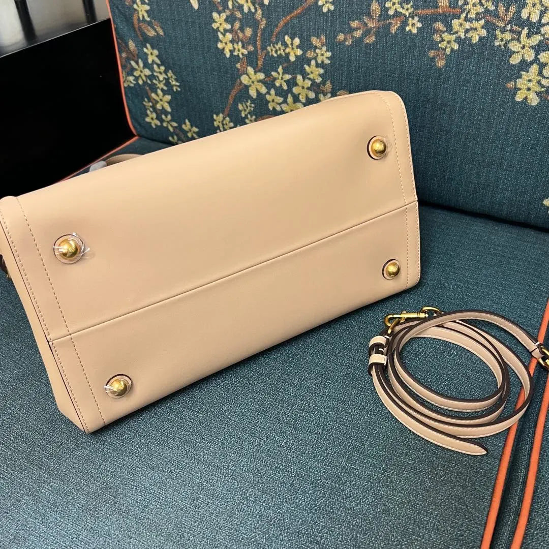 Valentino Nude Leather Tote Bag - Hình 5