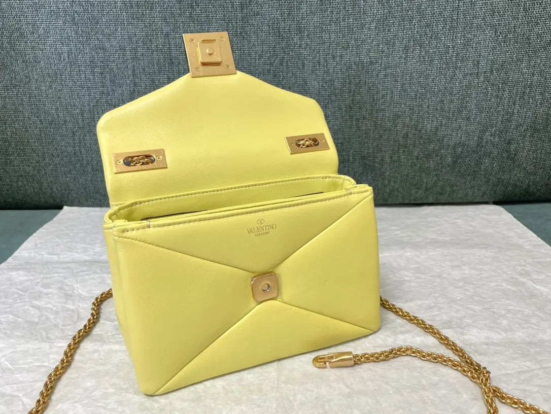 Valentino Pistachio Bag - Hình 4