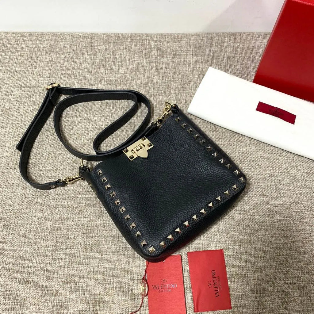 grain Valentino Black Studded Bucket Bag - Hình 2