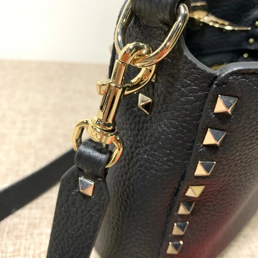 grain Valentino Black Studded Bucket Bag - Hình 7