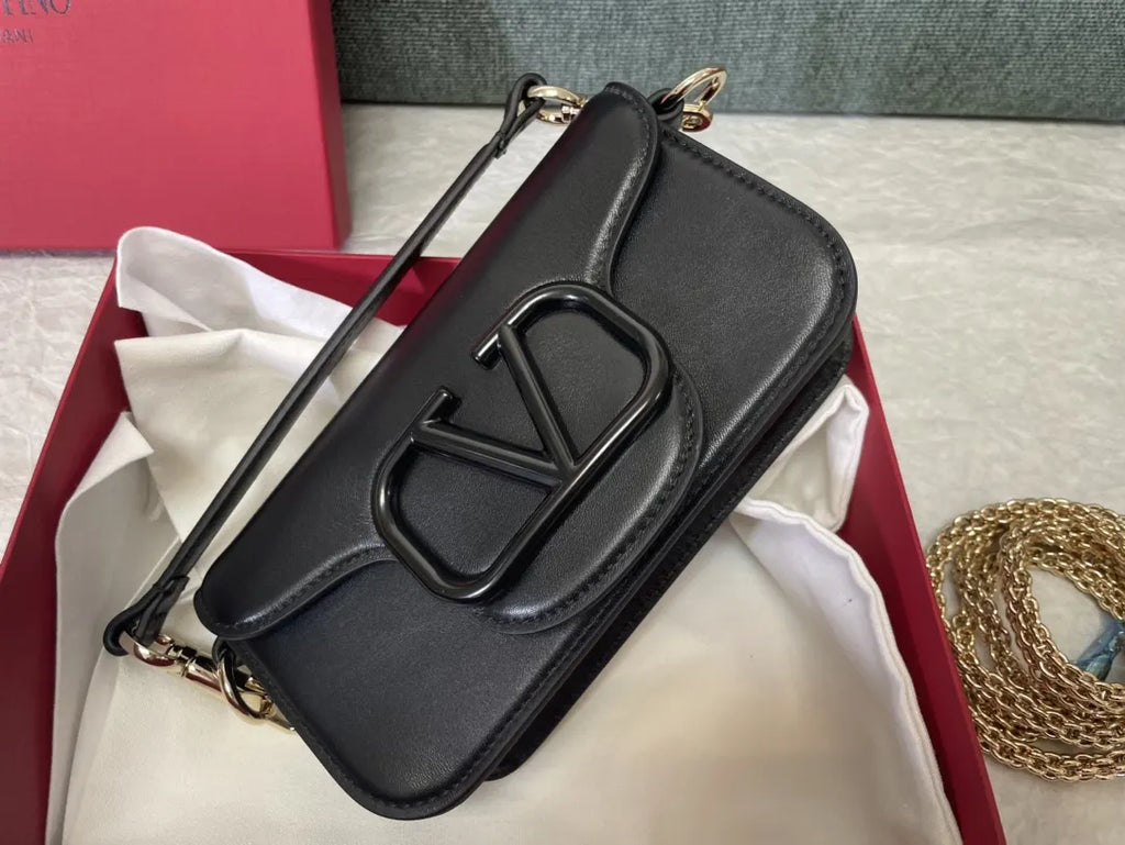Valentino Black One Stud Nano Bag - Hình 2
