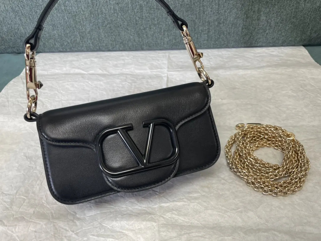 Valentino Black One Stud Nano Bag - Hình 9