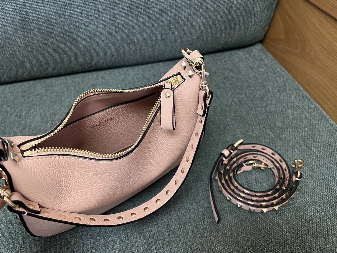Valentino Rose Quartz Hobo Bag - Hình 6