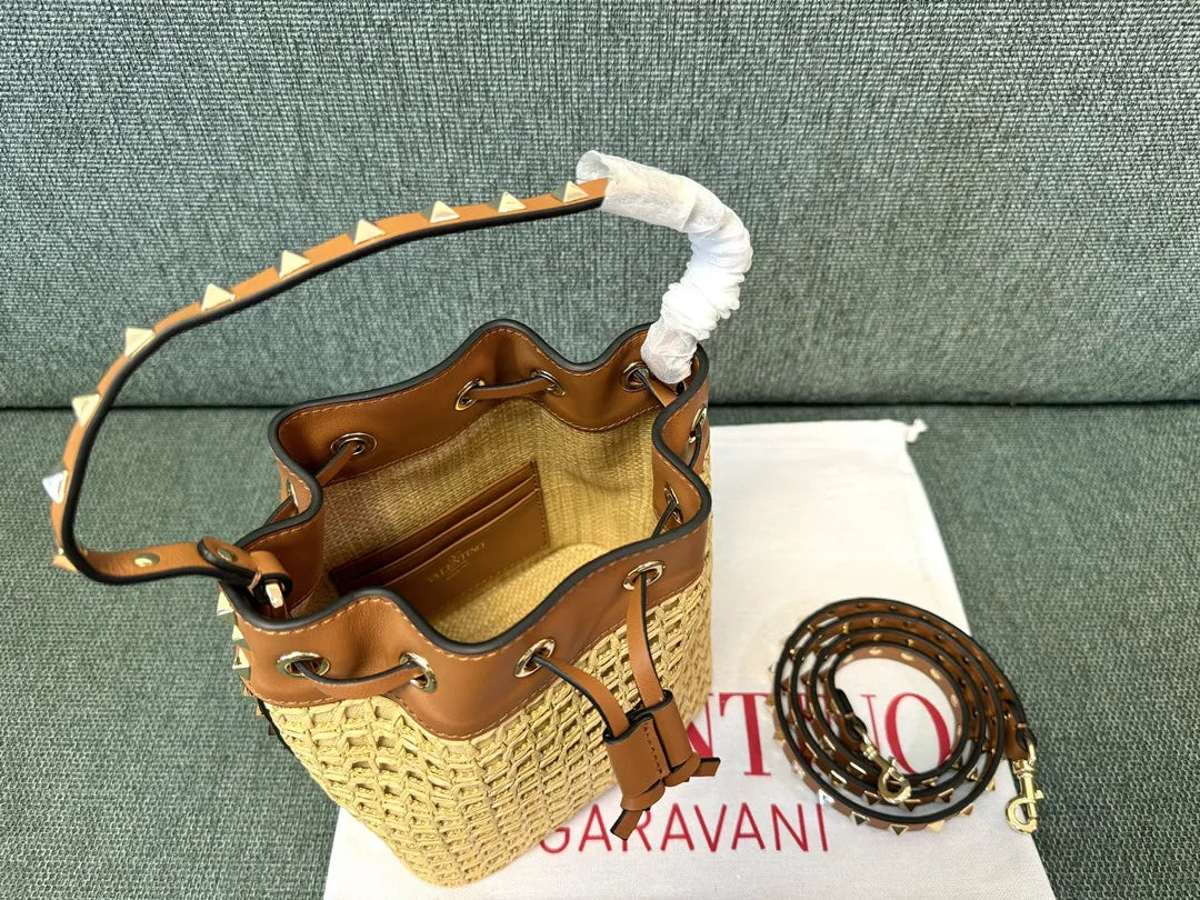 Valentino Raffia Bucket Bag - Hình 6