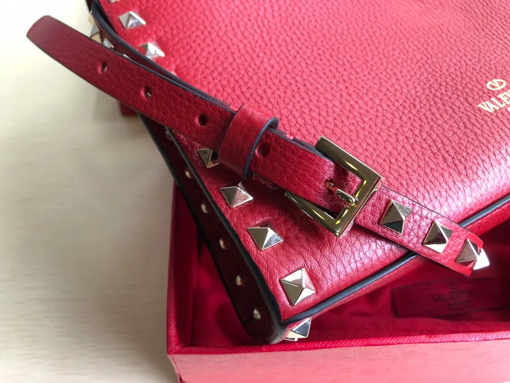Valentino Red Rockstud Bag - Hình 4