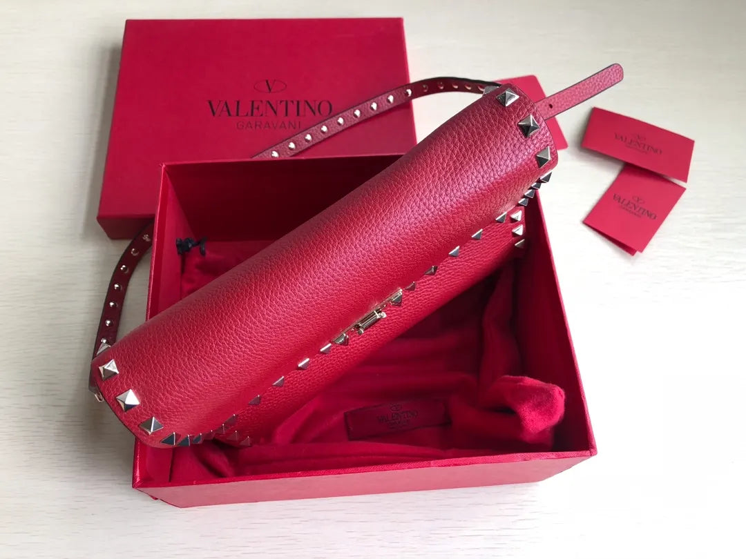Valentino Red Rockstud Bag - Hình 6