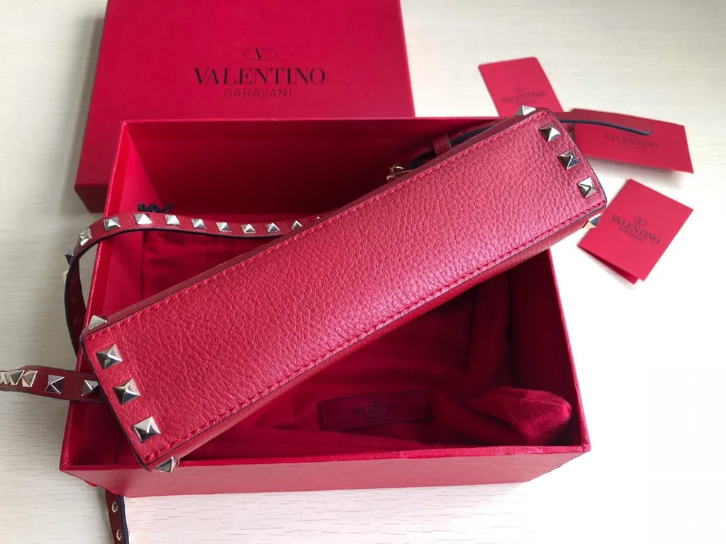 Valentino Red Rockstud Bag - Hình 5