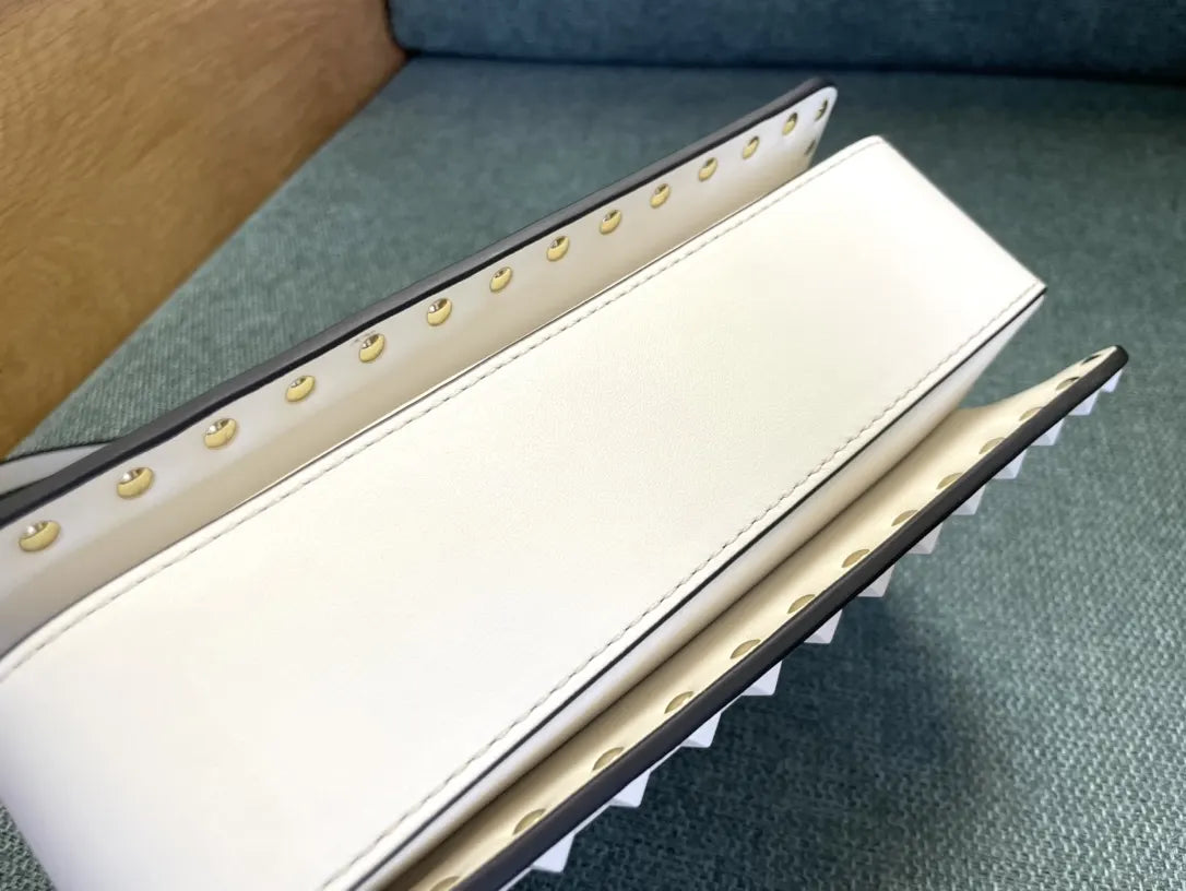 Valentino White Roman Stud Bag - Hình 3