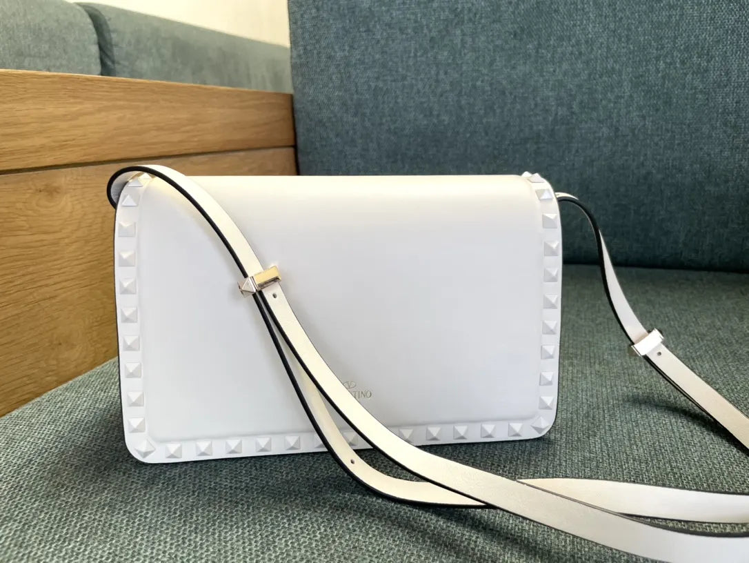 Valentino White Roman Stud Bag - Hình 7