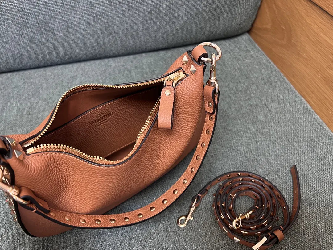 Valentino Sienna Hobo Bag - Hình 5
