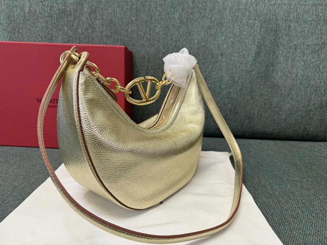Valentino Gold Hobo Bag - Hình 3