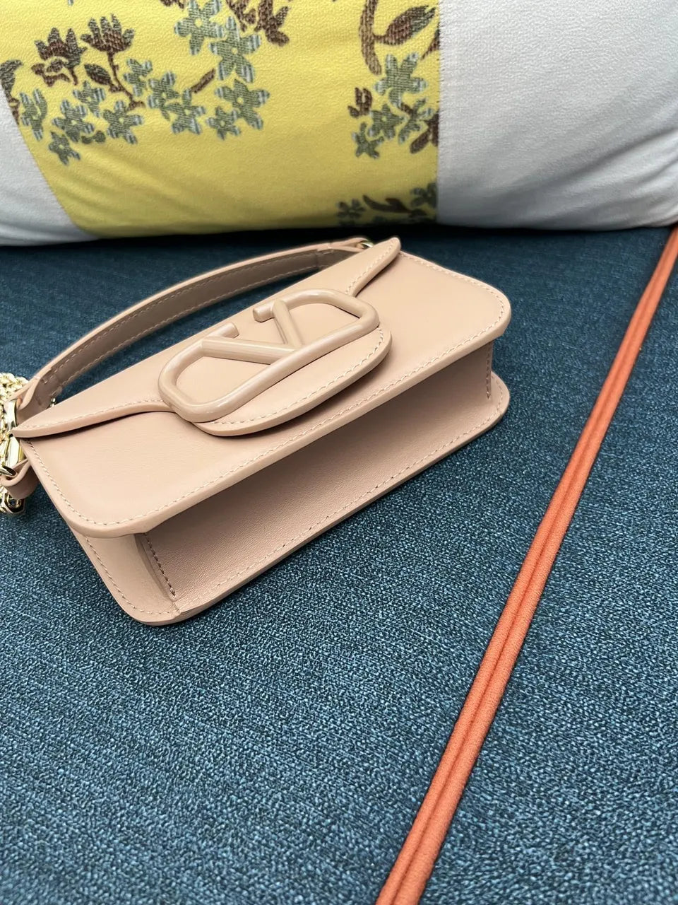 Valentino Nude Sign-Me Bag - Hình 3