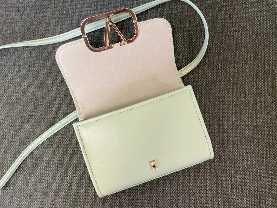 Valentino Mint Green VLogo Bag leather - Hình 7